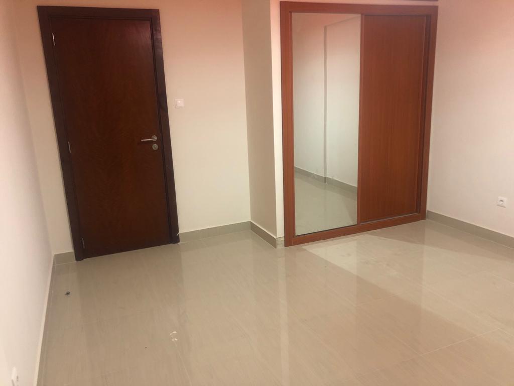 VENDA APARTAMENTO T3 (Benguela)