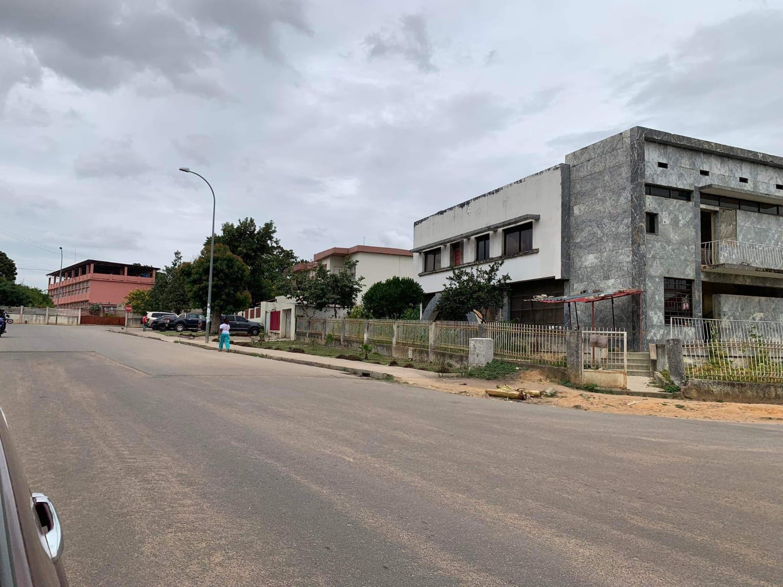 Imóvel a Venda na Província do Huambo Bairro dos Ministros