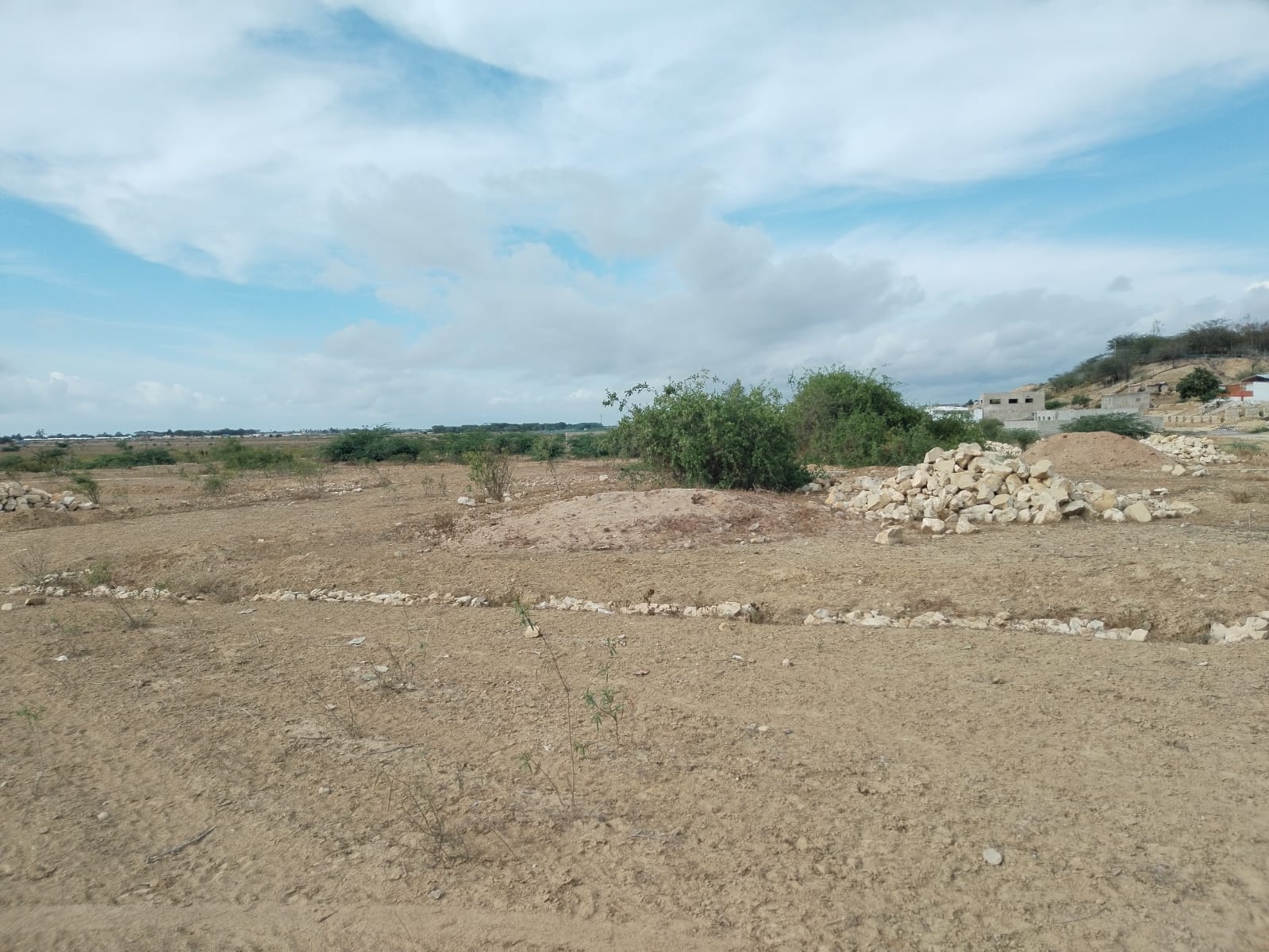 TERRENO A VENDA EM BENGUELA 4 LOTES