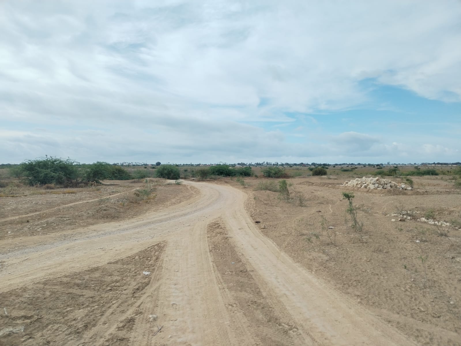 TERRENO A VENDA EM BENGUELA 4 LOTES