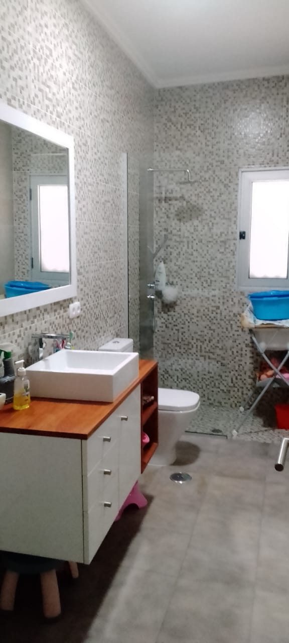 VENDER: VIVENDA V3 COM PISCINA EM BENGUELA